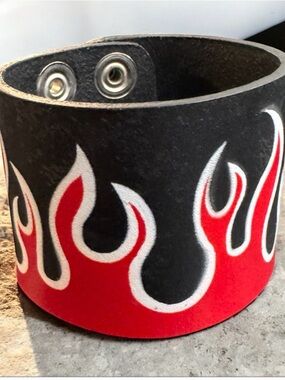 Flame Design Wrist Cuff Bracelet - New - Metal, Rock , Grunge, Alternative